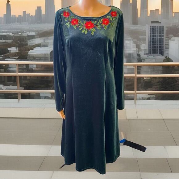 Quacker Factory Dress Size Medium Green Velvet Velour Embroidered Floral Holiday - Picture 1 of 10